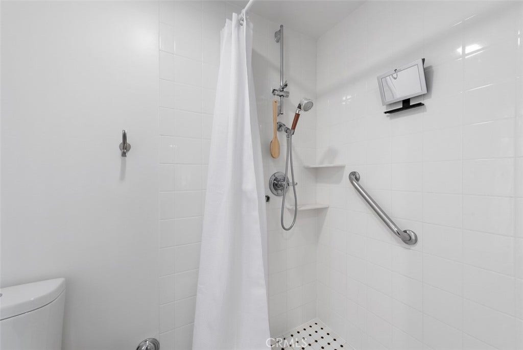224 Serpolla, Carpinteria, CA 93013 224 Serpolla, Carpinteria, CA 93013