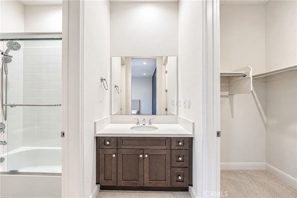 166 Leafy Pass, Irvine, CA 92602 166 Leafy Pass, Irvine, CA 92602
