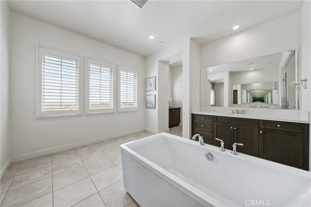 166 Leafy Pass, Irvine, CA 92602 166 Leafy Pass, Irvine, CA 92602