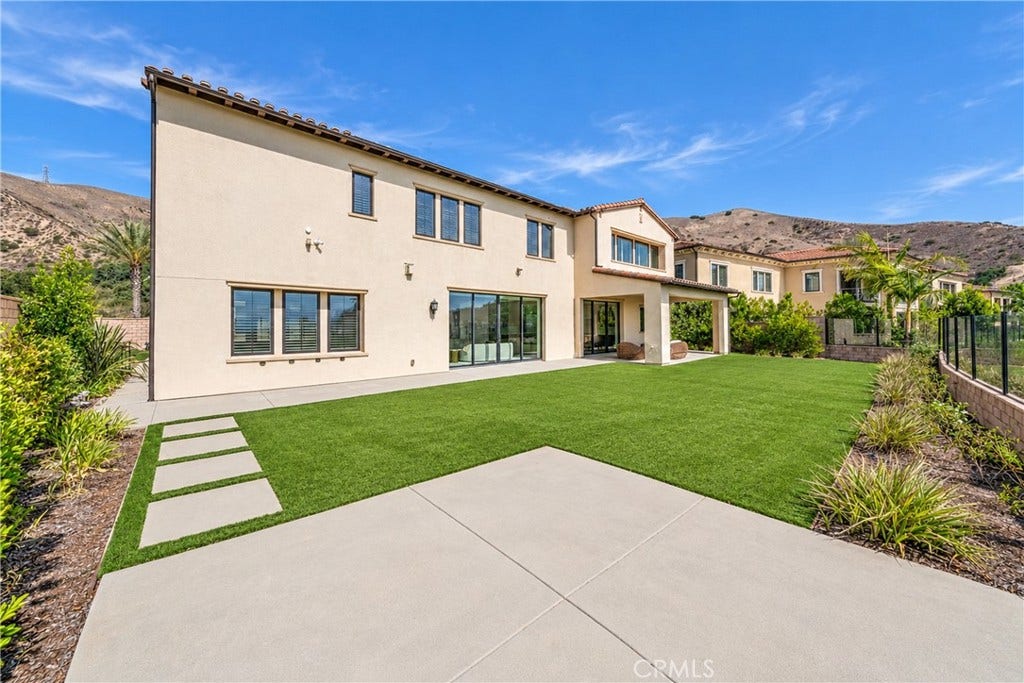 166 Leafy Pass, Irvine, CA 92602 166 Leafy Pass, Irvine, CA 92602