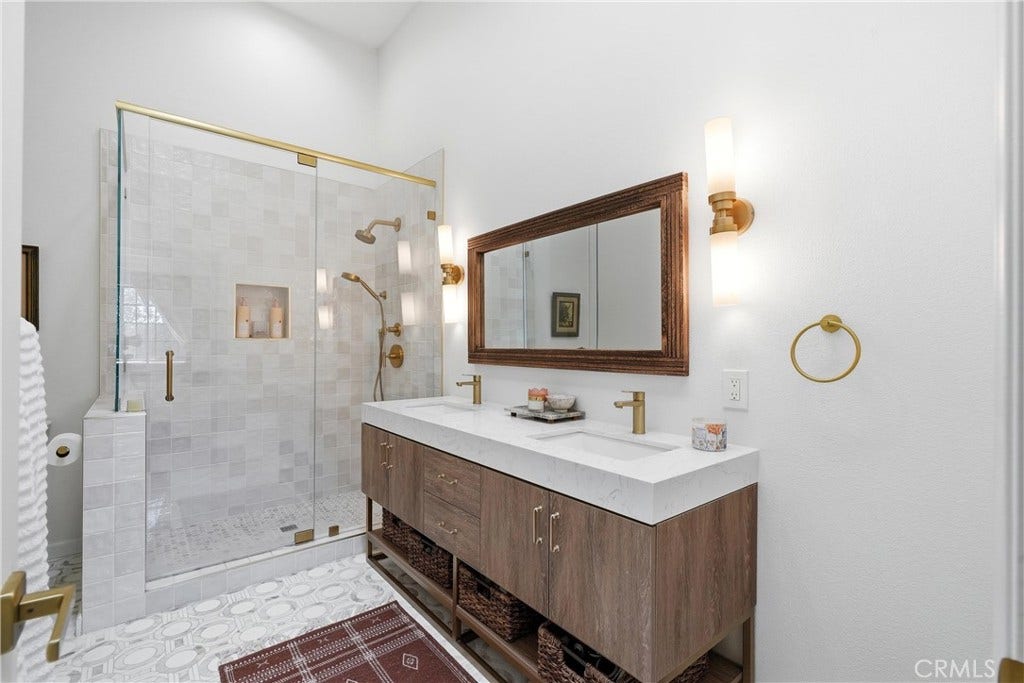20212 Sealargo, Huntington Beach, CA 92646 20212 Sealargo, Huntington Beach, CA 92646