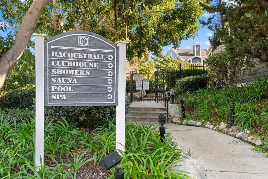 20212 Sealargo, Huntington Beach, CA 92646 20212 Sealargo, Huntington Beach, CA 92646