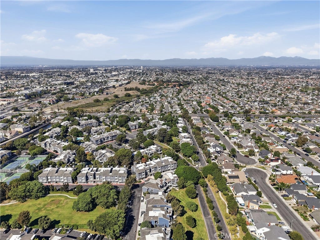 20212 Sealargo, Huntington Beach, CA 92646 20212 Sealargo, Huntington Beach, CA 92646