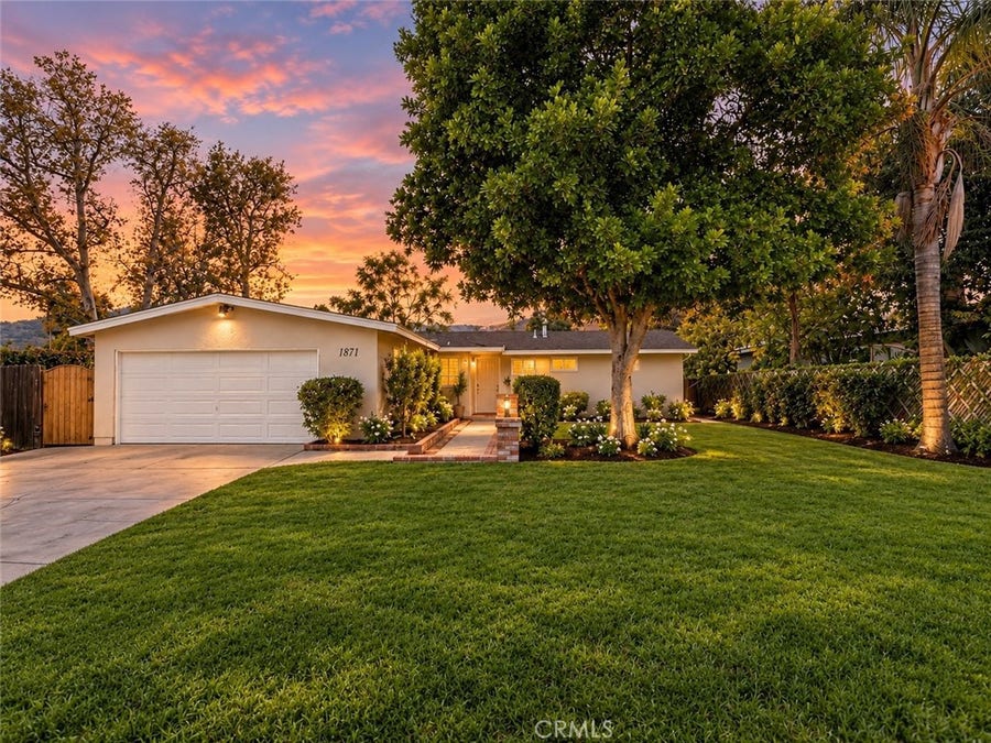 Property photo for 1871 Glenpark, Pomona, CA