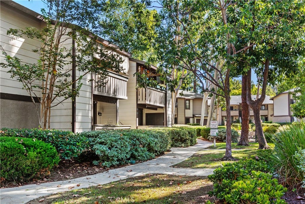 20702 El Toro, #414, Lake Forest, CA 92630 20702 El Toro, #414, Lake Forest, CA 92630