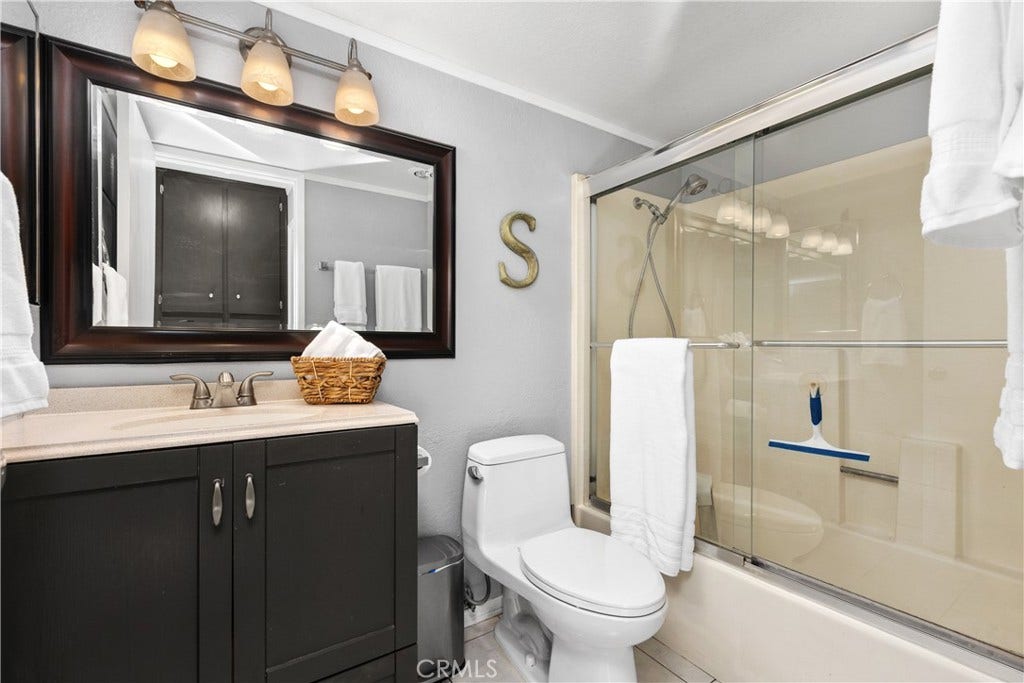 20702 El Toro, #414, Lake Forest, CA 92630 20702 El Toro, #414, Lake Forest, CA 92630