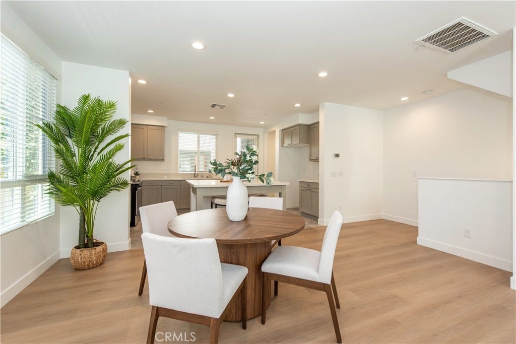2870 N Glassell Street, Orange, CA 92865 2870 N Glassell Street, Orange, CA 92865