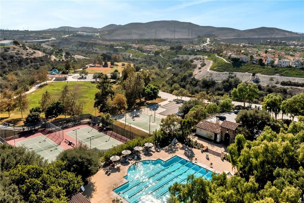 1300 Lasso, #203, Rancho Mission Viejo, CA 92694 1300 Lasso, #203, Rancho Mission Viejo, CA 92694