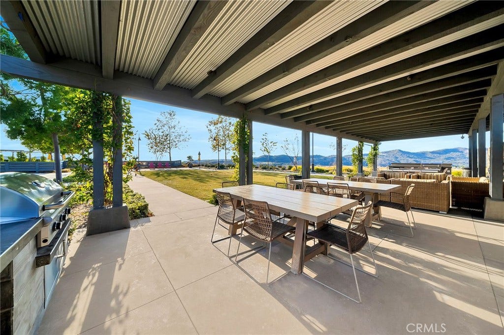 1300 Lasso, #203, Rancho Mission Viejo, CA 92694 1300 Lasso, #203, Rancho Mission Viejo, CA 92694