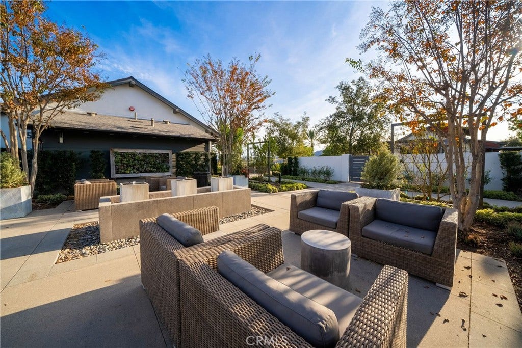 1300 Lasso, #203, Rancho Mission Viejo, CA 92694 1300 Lasso, #203, Rancho Mission Viejo, CA 92694