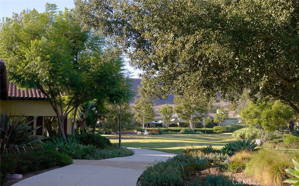 1300 Lasso, #203, Rancho Mission Viejo, CA 92694 1300 Lasso, #203, Rancho Mission Viejo, CA 92694