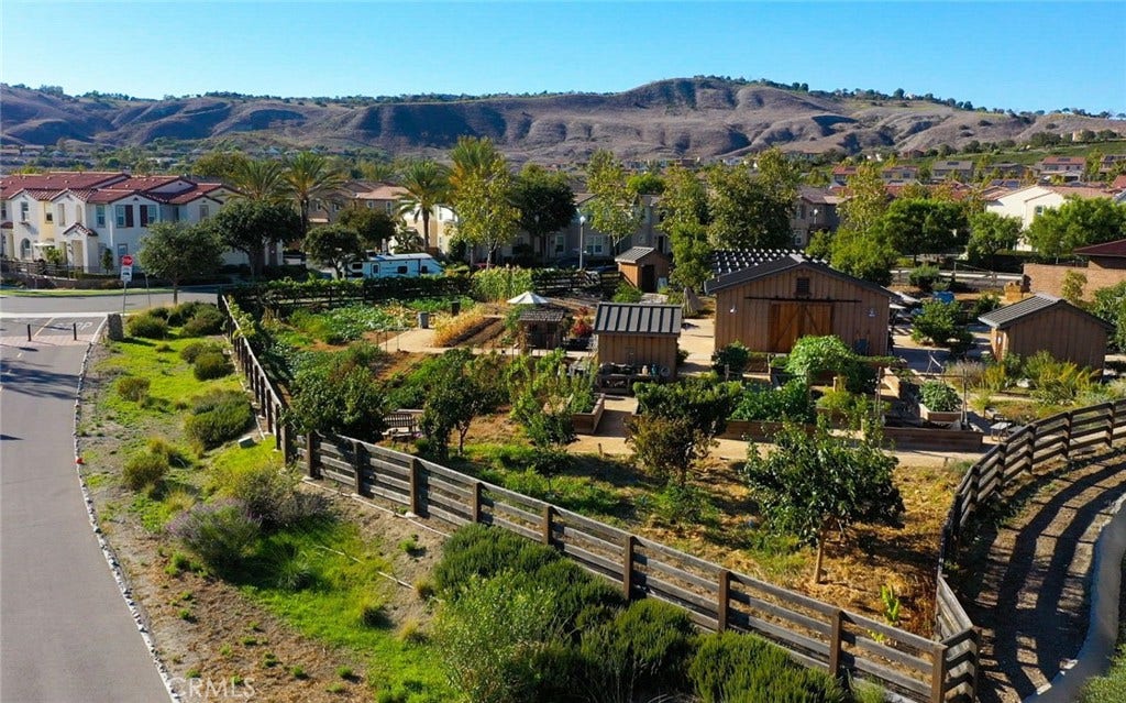 1300 Lasso, #203, Rancho Mission Viejo, CA 92694 1300 Lasso, #203, Rancho Mission Viejo, CA 92694