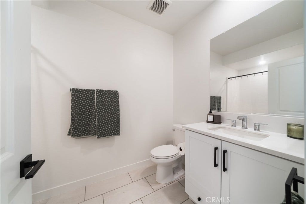 1300 Lasso, #203, Rancho Mission Viejo, CA 92694 1300 Lasso, #203, Rancho Mission Viejo, CA 92694