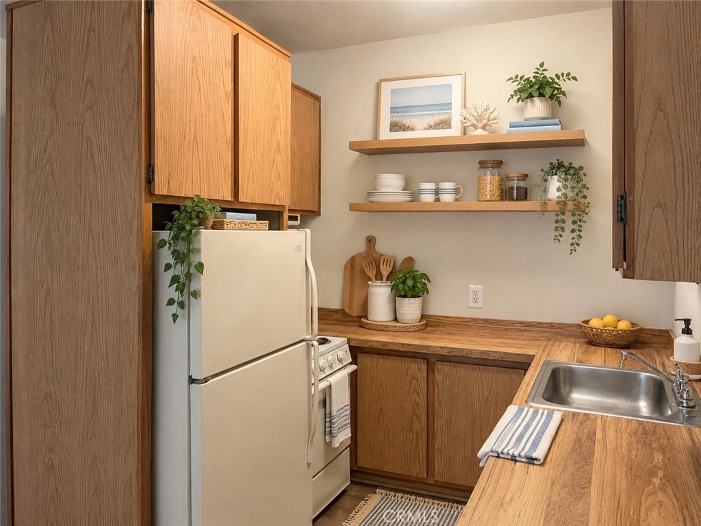 3796 Alabama, #004, San Diego, CA 92104 Kitchen virtually staged