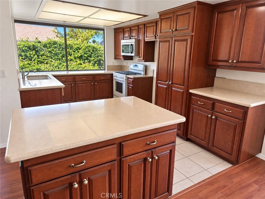 10413 Camden Drive, Cypress, CA 90630 10413 Camden Drive, Cypress, CA 90630