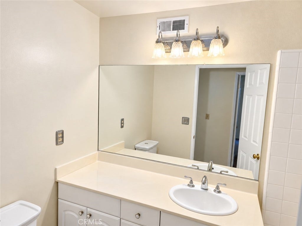 10413 Camden Drive, Cypress, CA 90630 10413 Camden Drive, Cypress, CA 90630