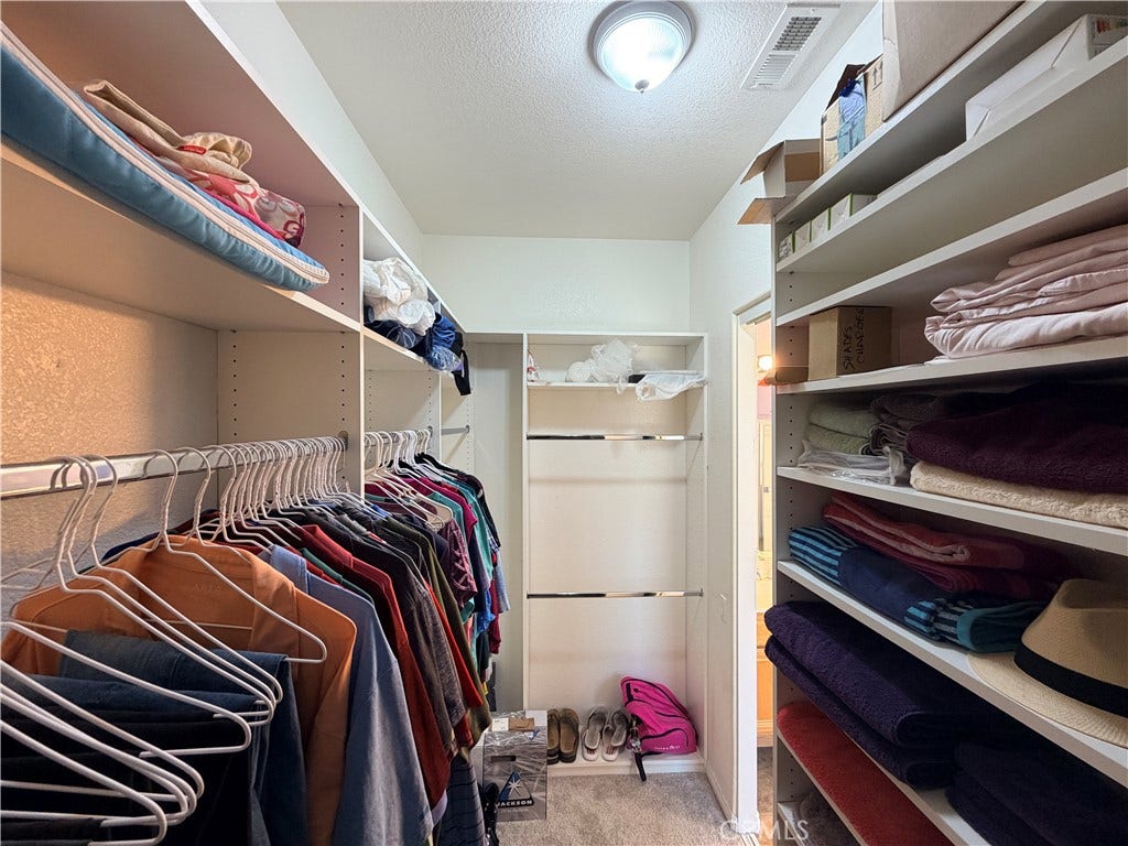 43607 Bordeaux, La Quinta, CA 92253 Walk-in Closet