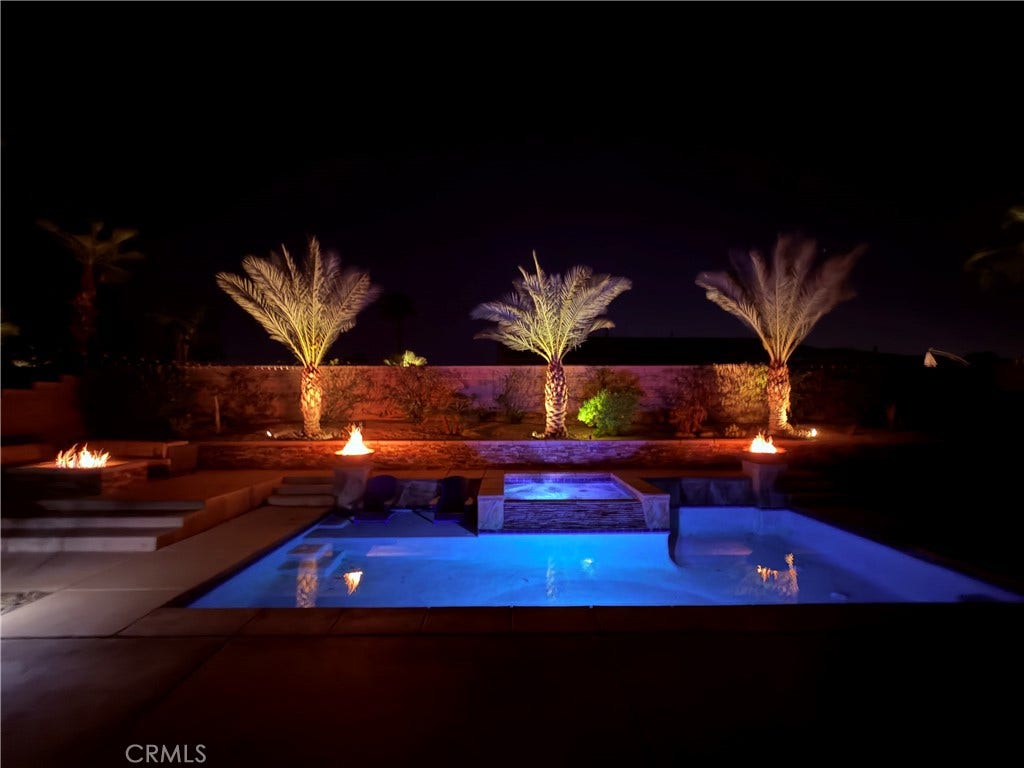 43607 Bordeaux, La Quinta, CA 92253 Upgraded Pool/Spa with Synchronized Light Changing