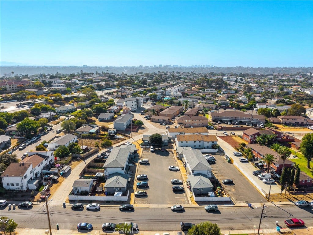 6701 Kelly, San Diego, CA 92111 6701 Kelly, San Diego, CA 92111