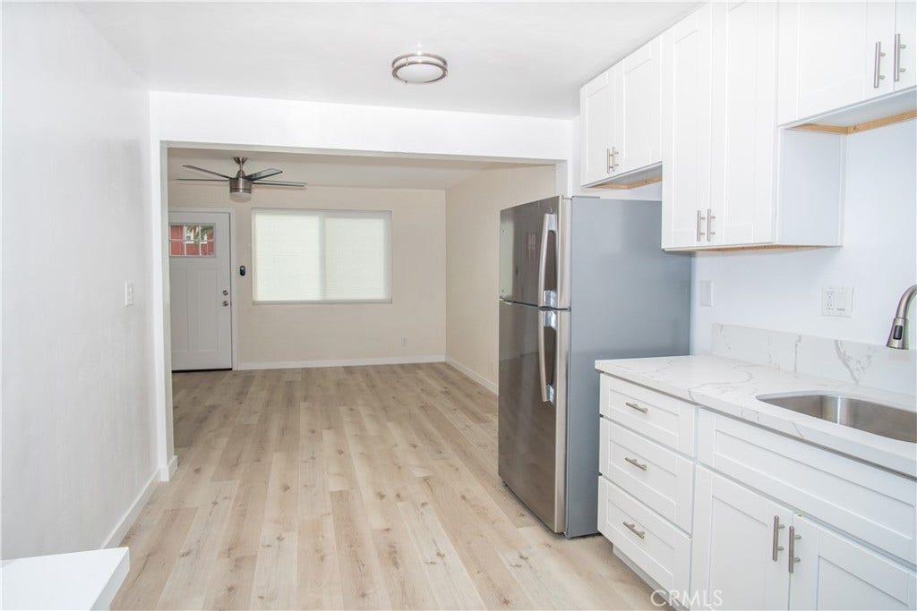 6701 Kelly, San Diego, CA 92111 6701 Kelly, San Diego, CA 92111