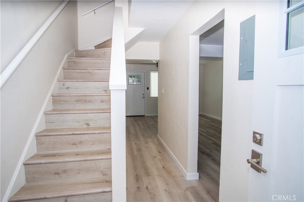 6701 Kelly, San Diego, CA 92111 6701 Kelly, San Diego, CA 92111