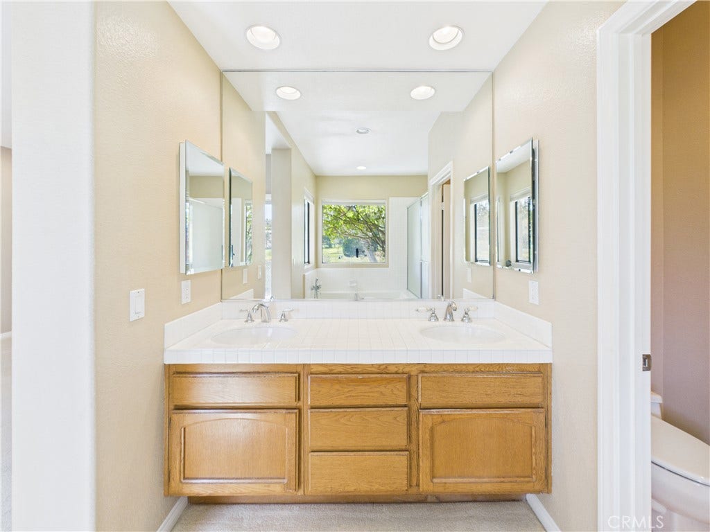 23534 Longmeadow, Mission Viejo, CA 92692 23534 Longmeadow, Mission Viejo, CA 92692
