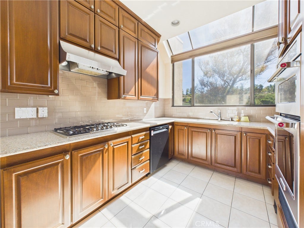 23534 Longmeadow, Mission Viejo, CA 92692 23534 Longmeadow, Mission Viejo, CA 92692