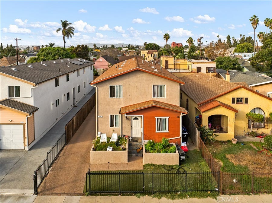 Property photo for 831 W 50th, Los Angeles, CA