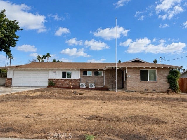 Property photo for 1770 W Linden St, Riverside, CA