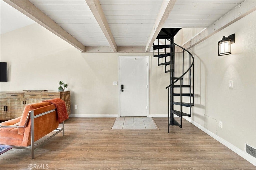 17042 Pacific Coast Highway, #201, Huntington Beach, CA 92649