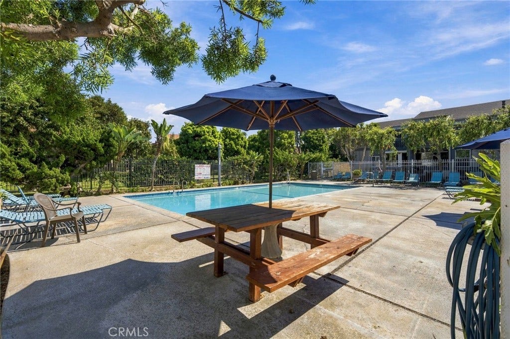 17042 Pacific Coast Highway, #201, Huntington Beach, CA 92649