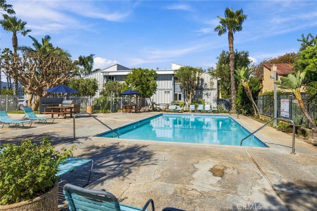 17042 Pacific Coast Highway, #201, Huntington Beach, CA 92649