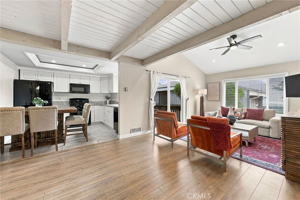 17042 Pacific Coast Highway, #201, Huntington Beach, CA 92649
