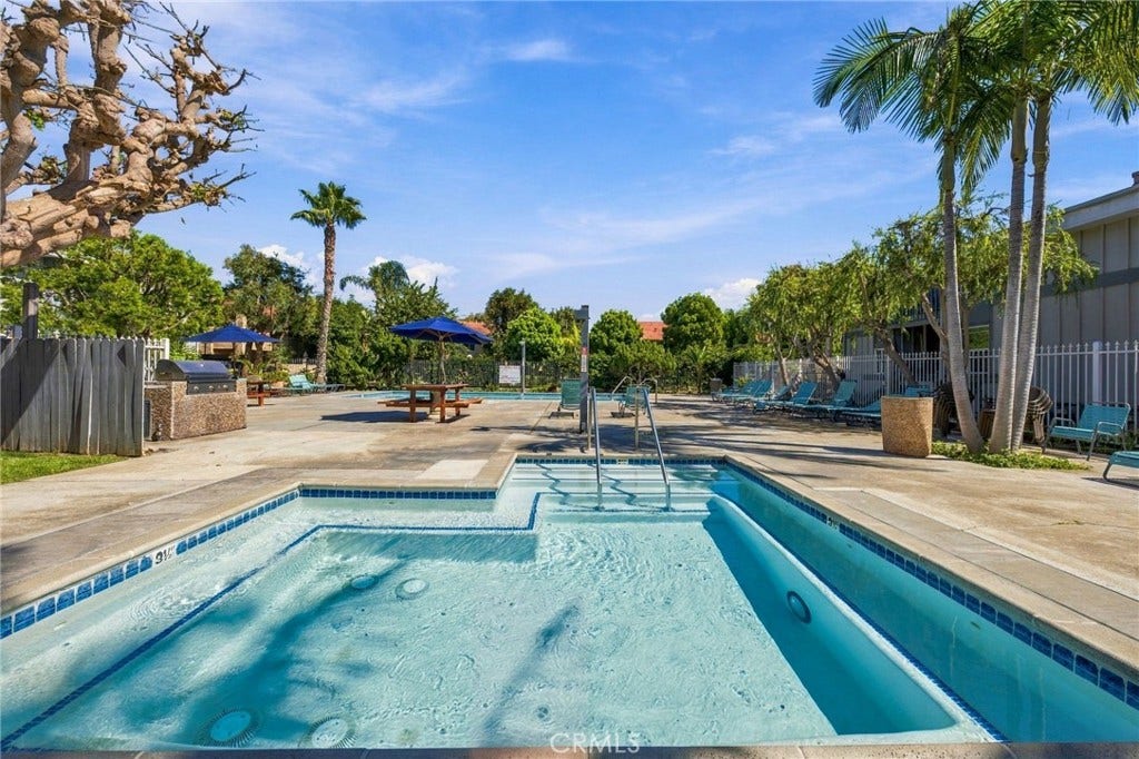 Jacuzzi and pool
