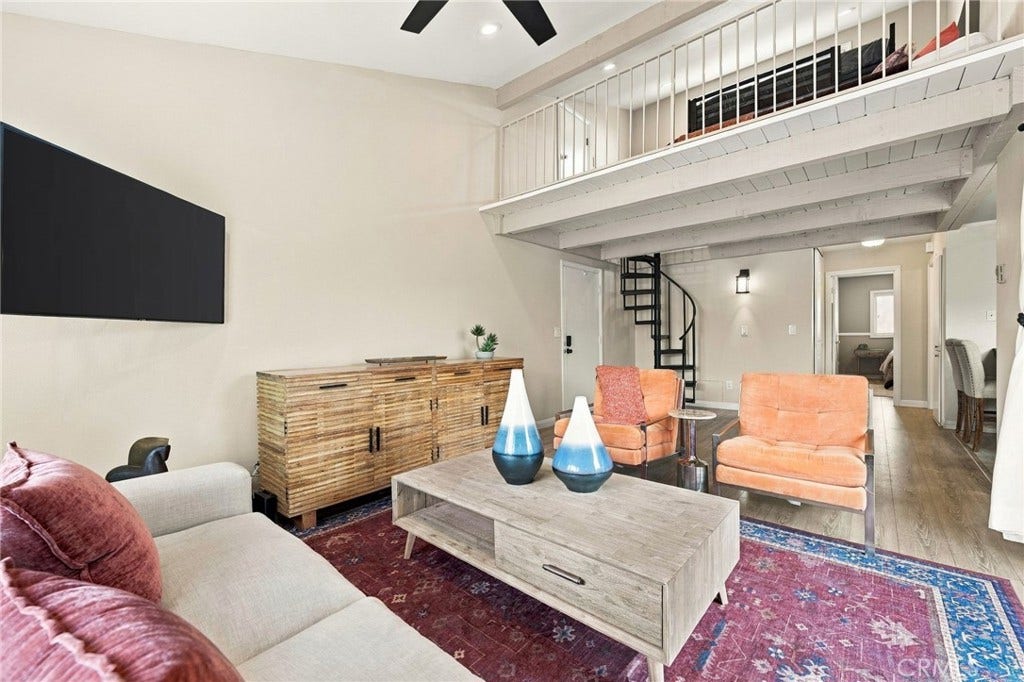 17042 Pacific Coast Highway, #201, Huntington Beach, CA 92649