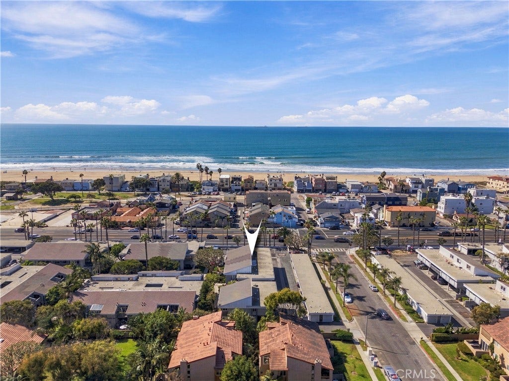 17042 Pacific Coast Highway, #201, Huntington Beach, CA 92649