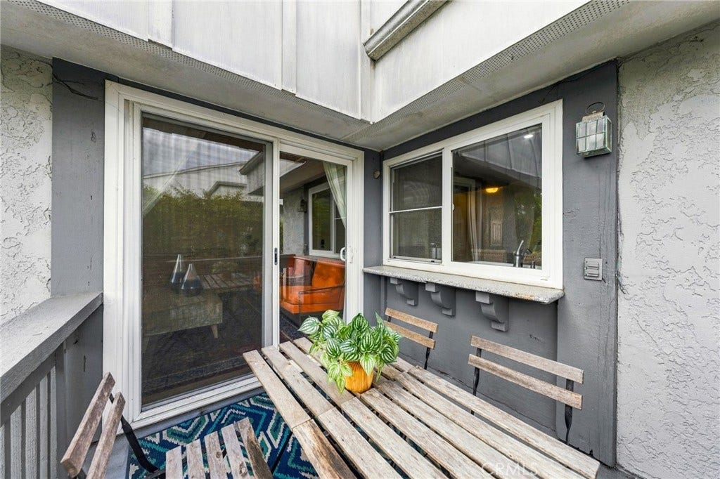 17042 Pacific Coast Highway, #201, Huntington Beach, CA 92649