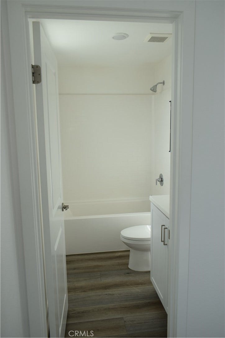 11018 Momentum, Rancho Cucamonga, CA 91730 Second bathroom