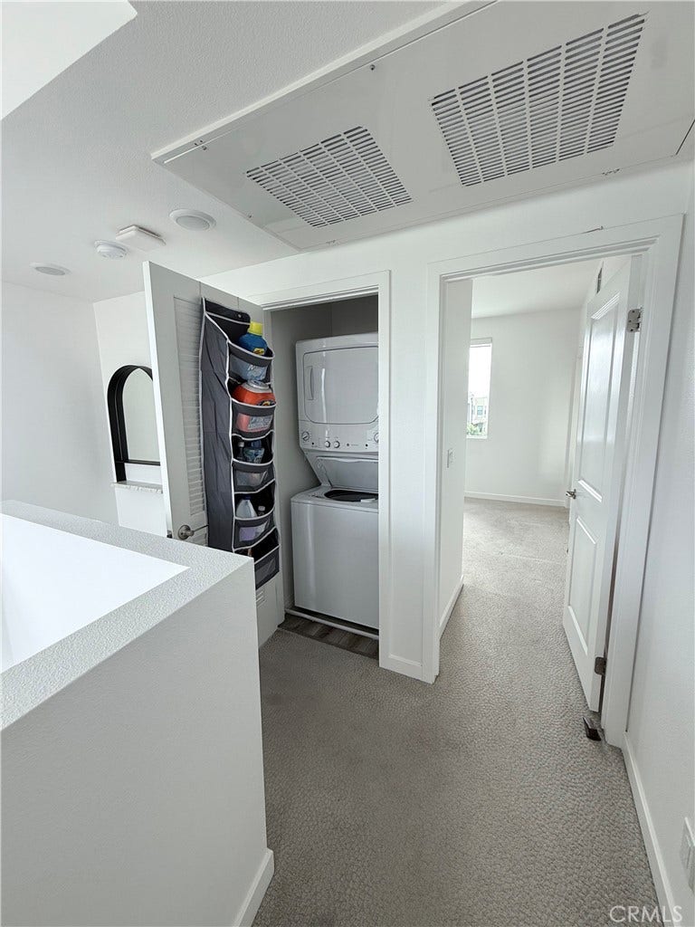 11018 Momentum, Rancho Cucamonga, CA 91730 Laundry