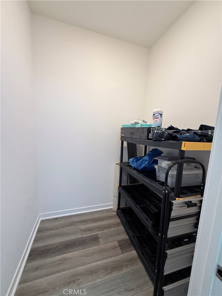 11018 Momentum, Rancho Cucamonga, CA 91730 Entry storage