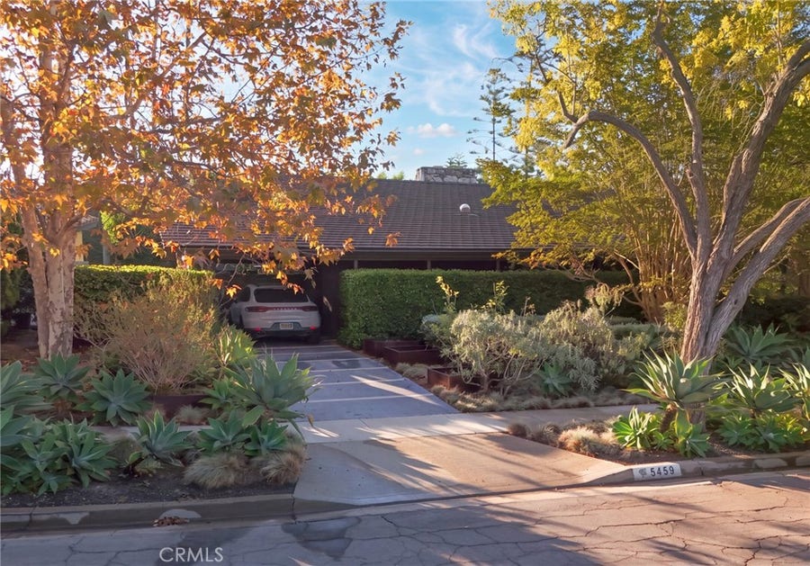 Property photo for 5459 Oleta Turn, Long Beach, CA