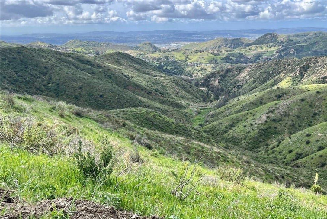 16 Williams Canyon, Silverado, CA 92676 16 Williams Canyon, Silverado, CA 92676
