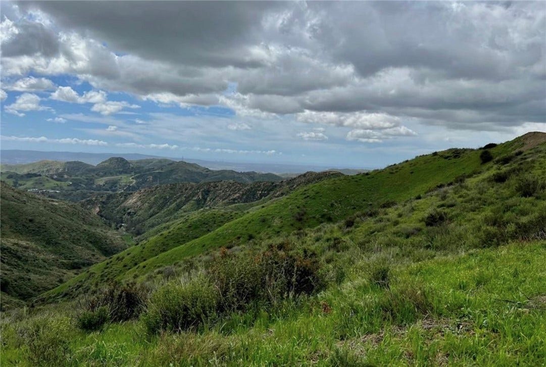16 Williams Canyon, Silverado, CA 92676 16 Williams Canyon, Silverado, CA 92676