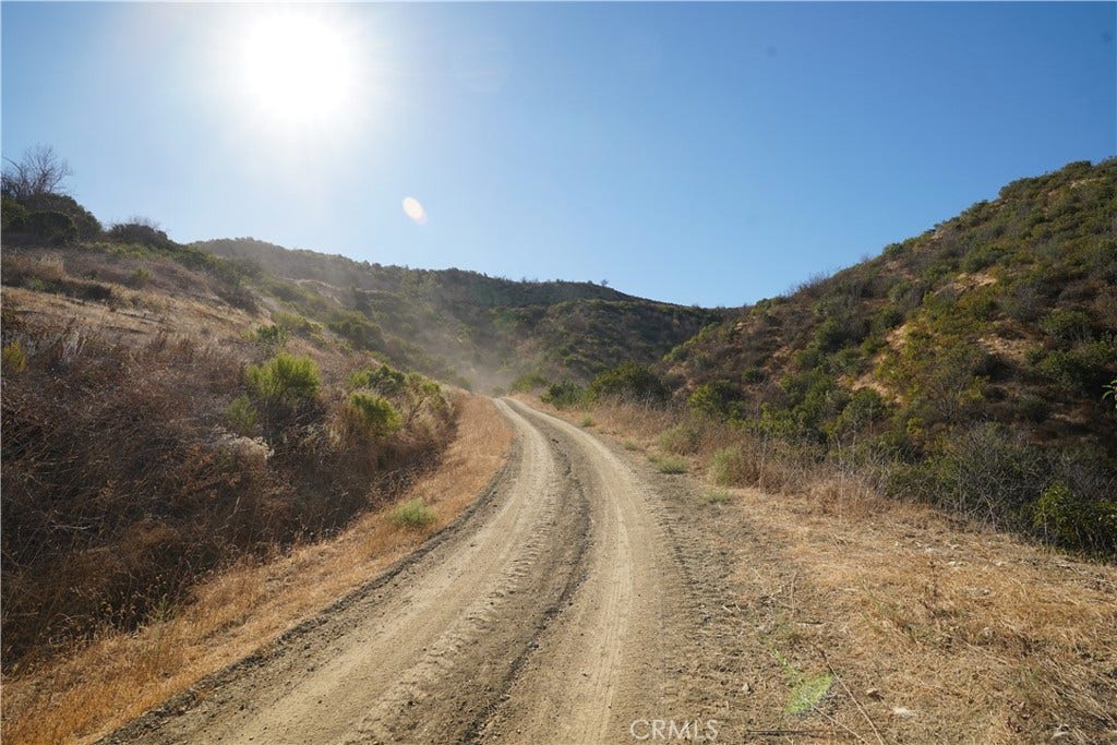 16 Williams Canyon, Silverado, CA 92676 Uphill dirt road