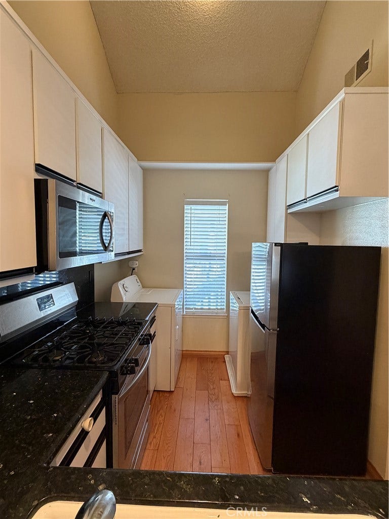 147 Lemon Grove, Irvine, CA 92618