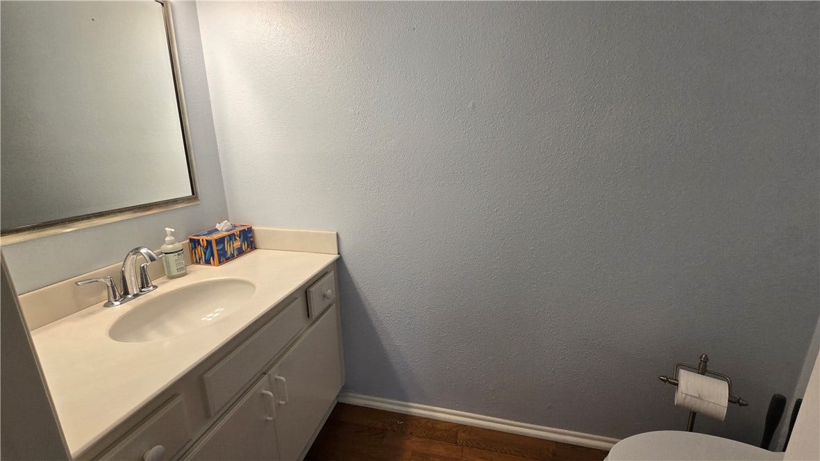 24 Morena, Irvine, CA 92612 Downstairs Bathroom