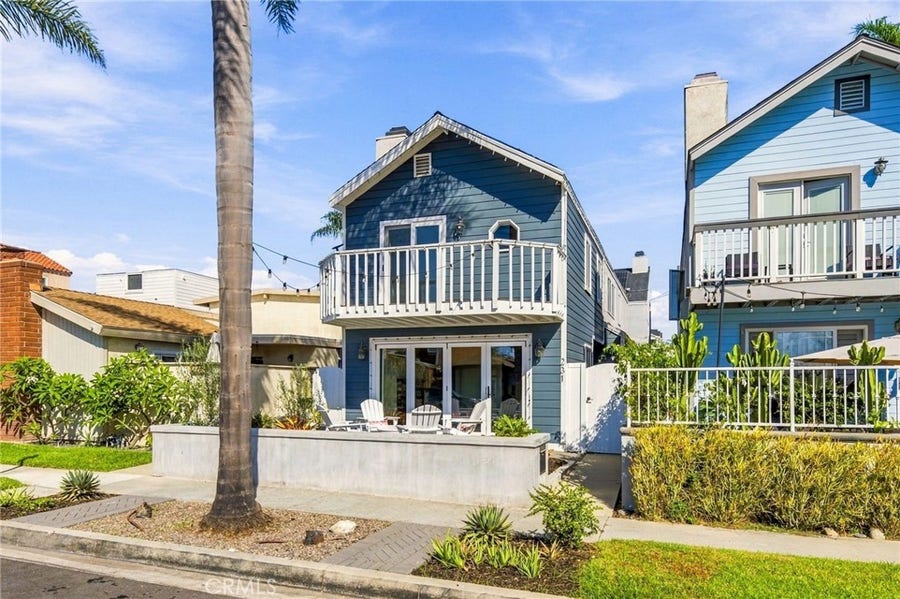 Property photo for 231 Elmira, Huntington Beach, CA