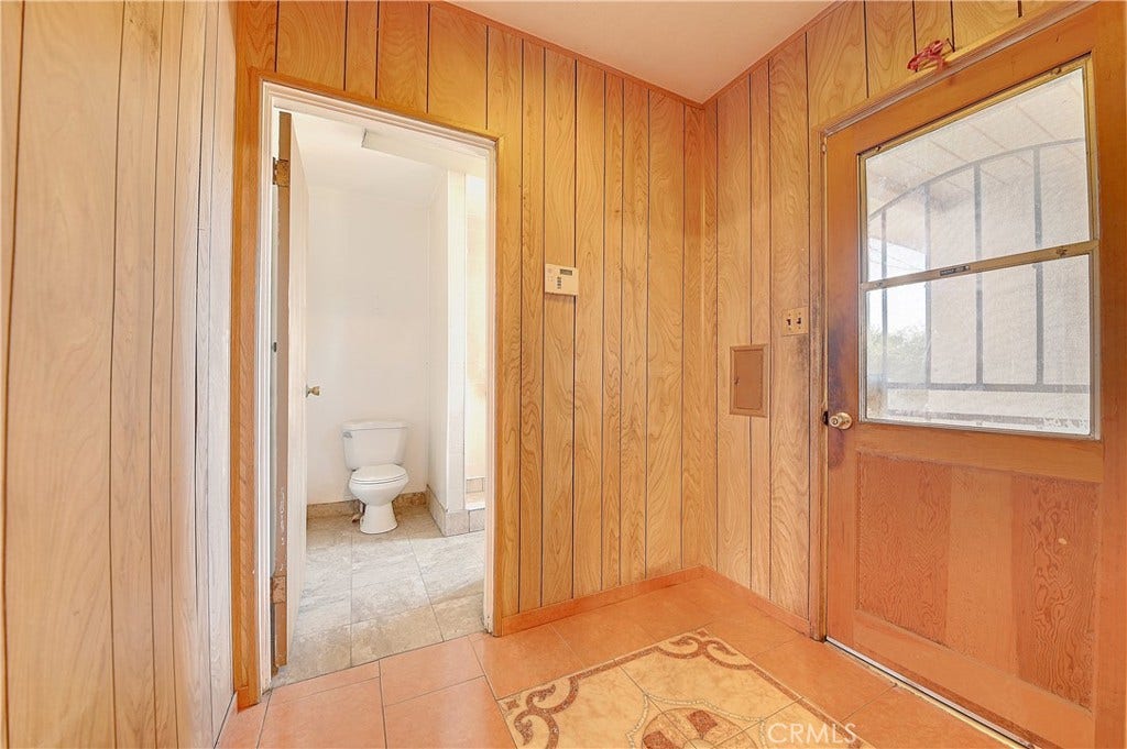 4145 Vernon Avenue, Riverside, CA 92509