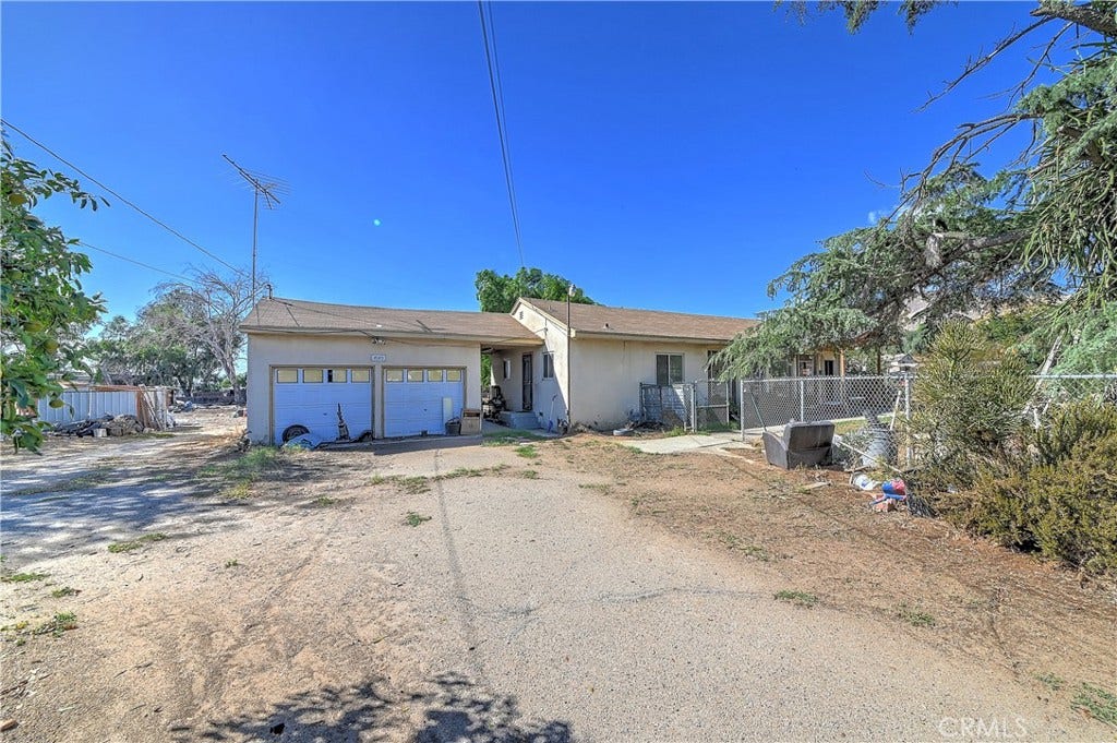 4145 Vernon Avenue, Riverside, CA 92509