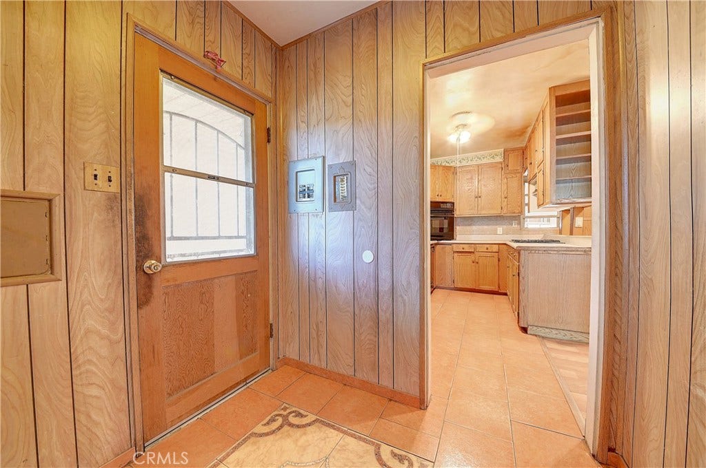 4145 Vernon Avenue, Riverside, CA 92509